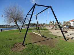 10 1 18 gran parque infantil en nigran pontevedra 00 uai