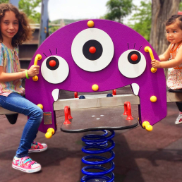 Balancines y muelles para parques infantiles