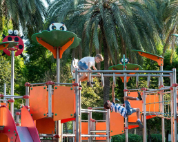 Mobiliario para parques infantiles